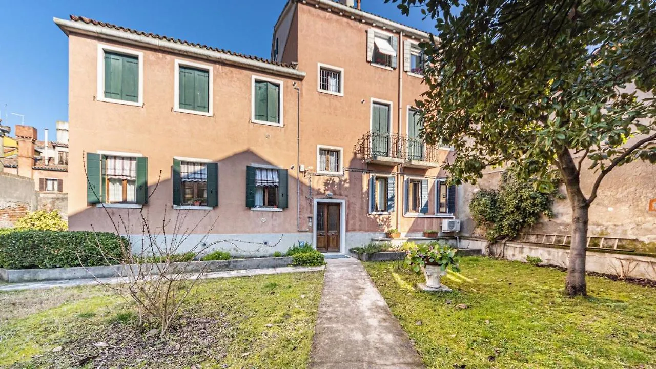 Residenza Al Giardino Apartment Venice Italy