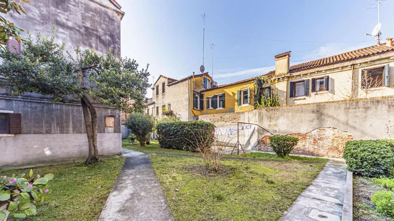 Residenza Al Giardino Apartment Venice